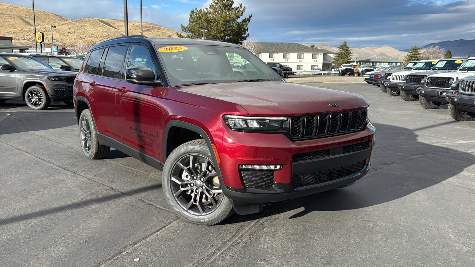 2025 Jeep Grand Cherokee L Limited's photo