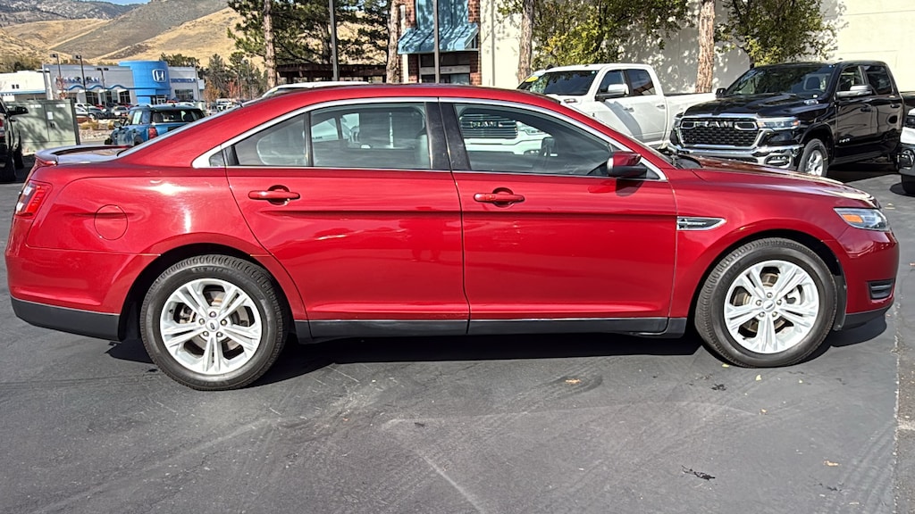 Used 2017 Ford Taurus SEL Sedan