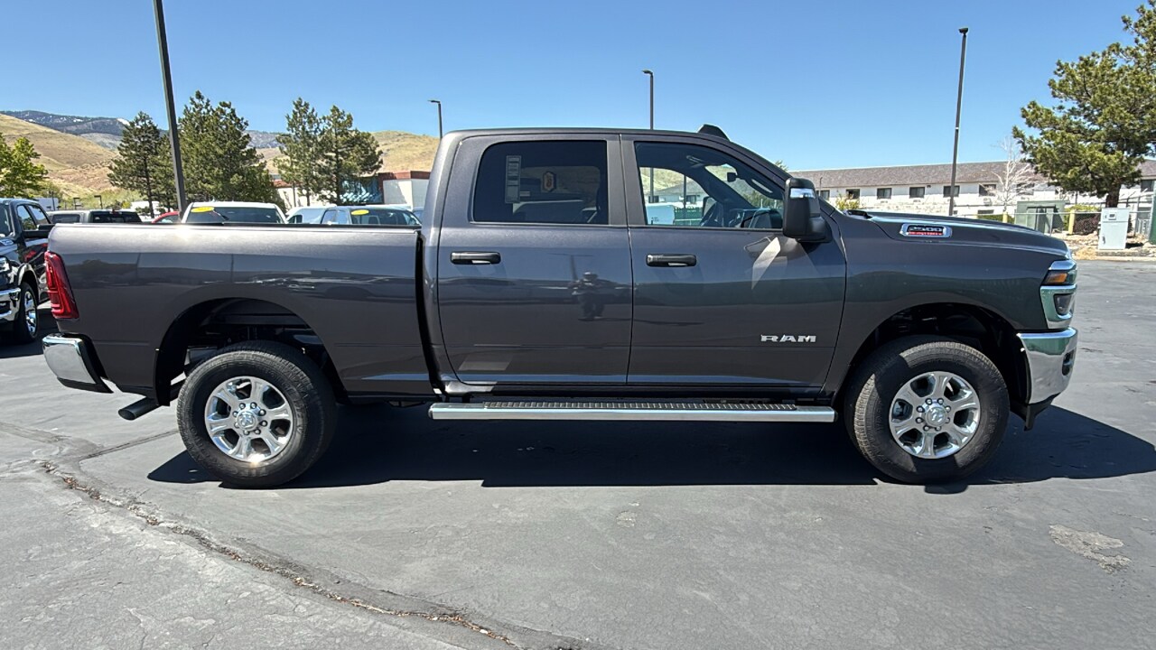 2025 Ram 2500 Big Horn photo 2