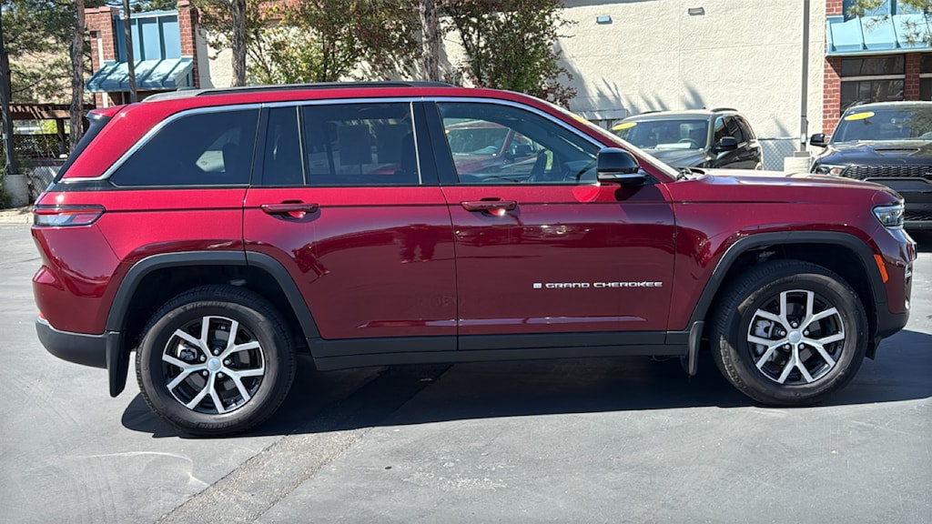 Used 2024 Jeep Grand Cherokee Limited SUV
