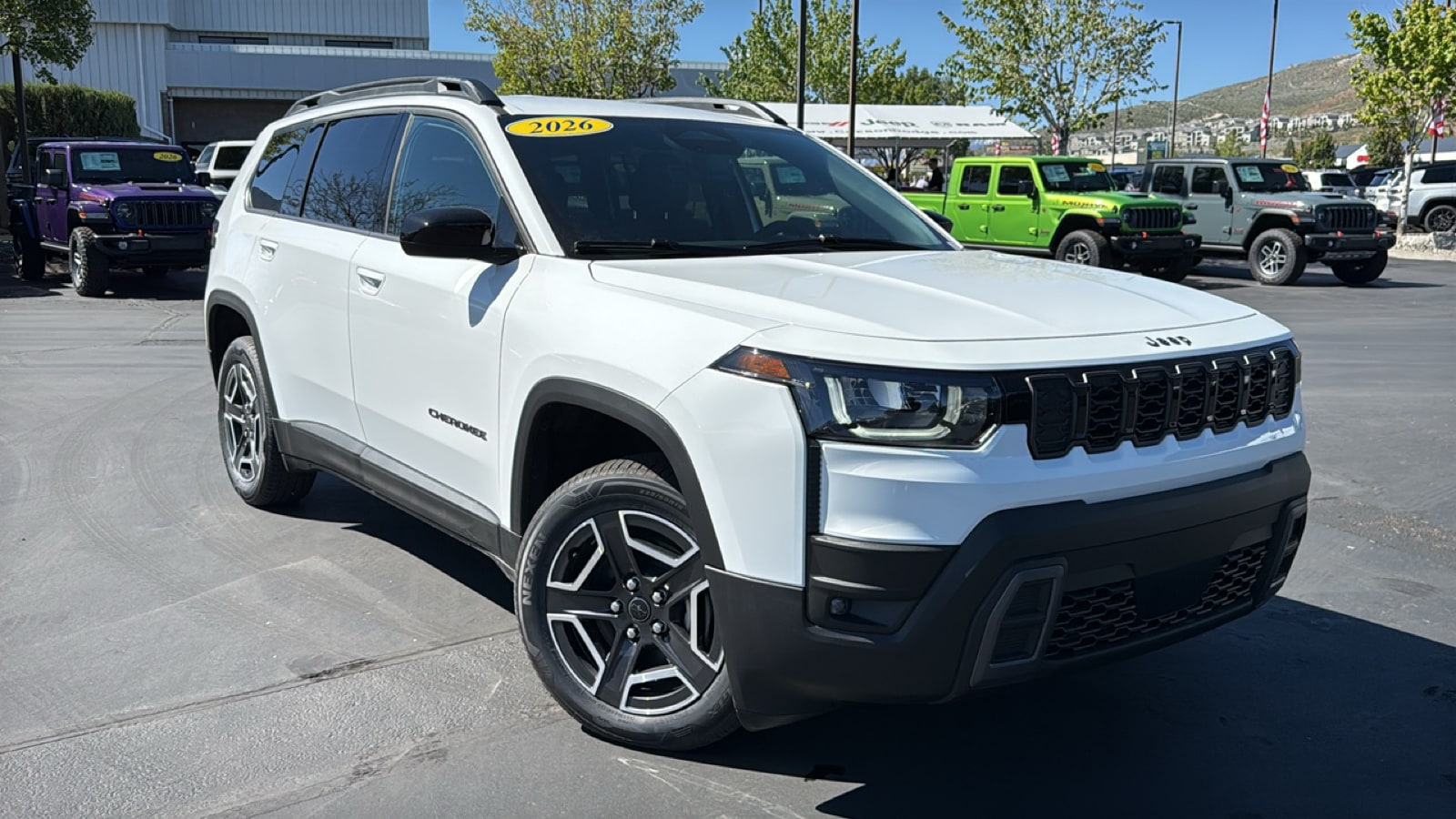 2026 Jeep Cherokee Laredo HEV 4X4's photo