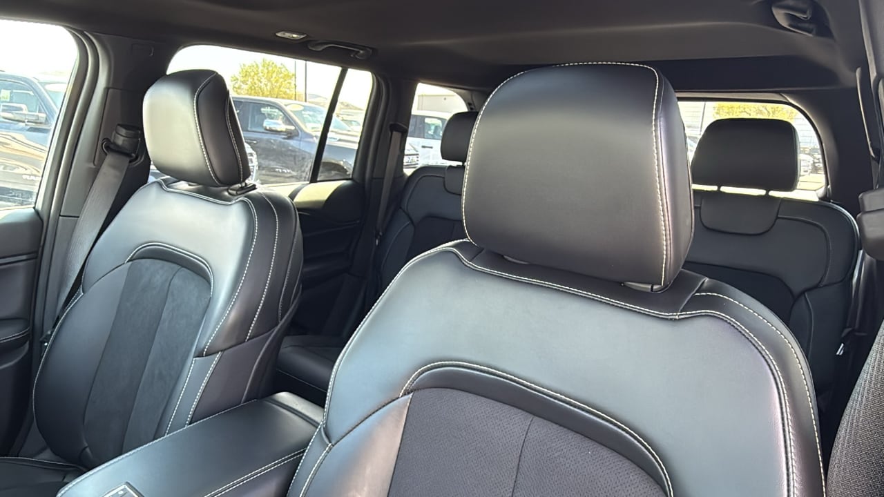 2024 Jeep Grand Cherokee Altitude - Photo 11