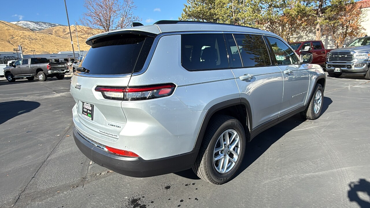 2024 Jeep Grand Cherokee Laredo photo 3