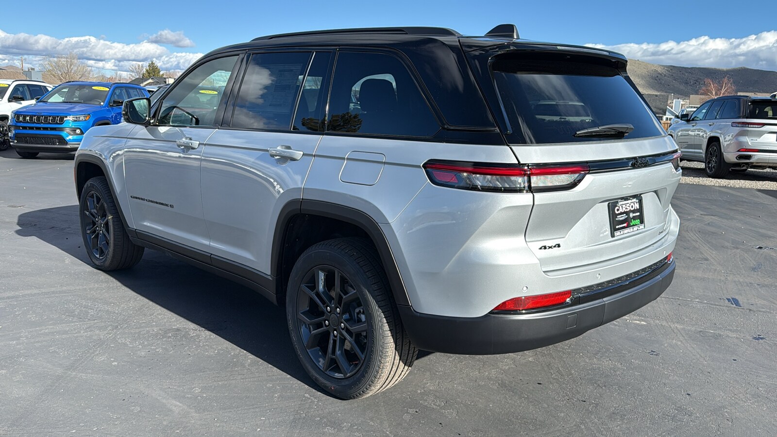 View vehicle photo 5