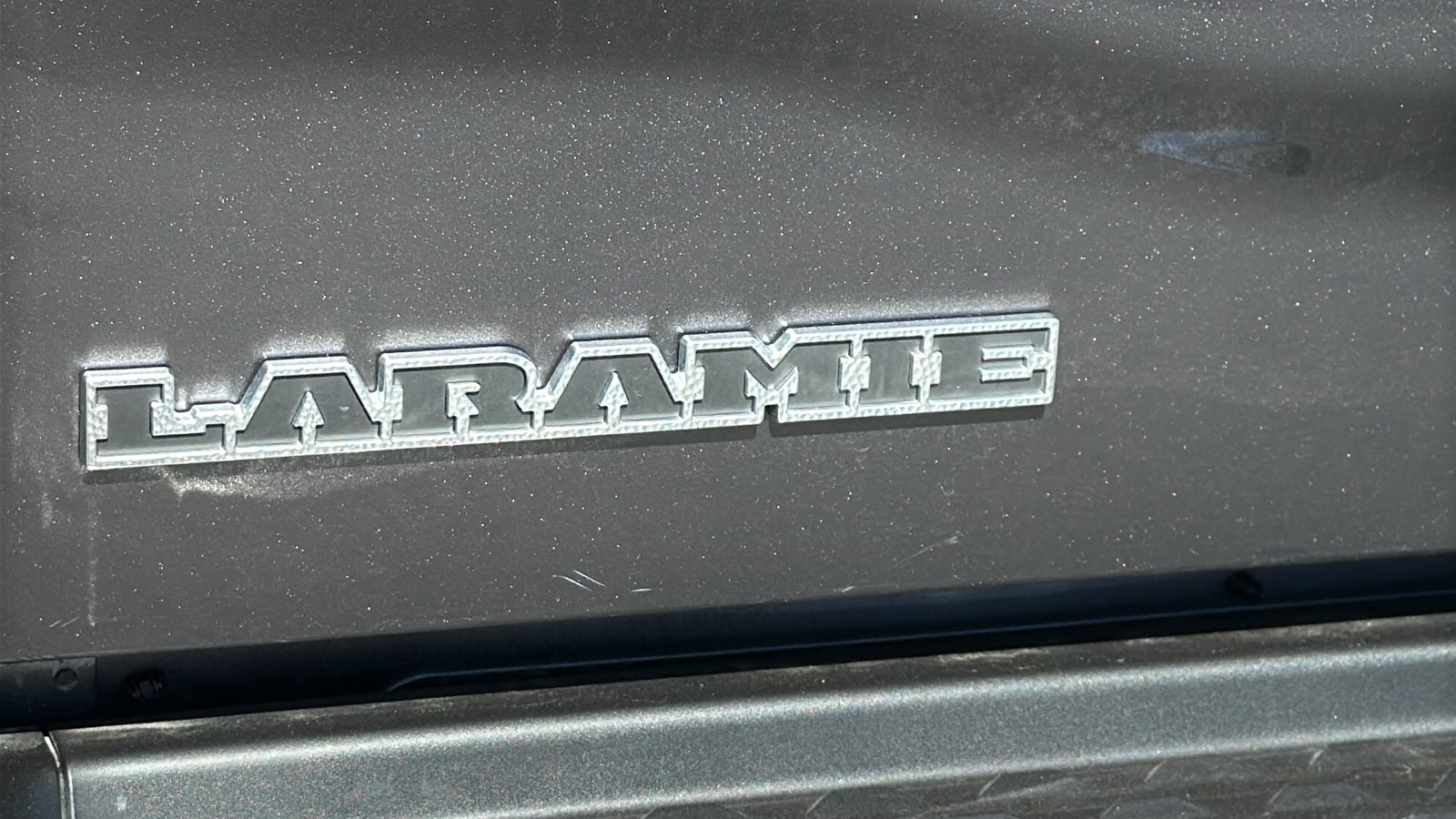 2026 RAM 3500 Laramie - Photo 28