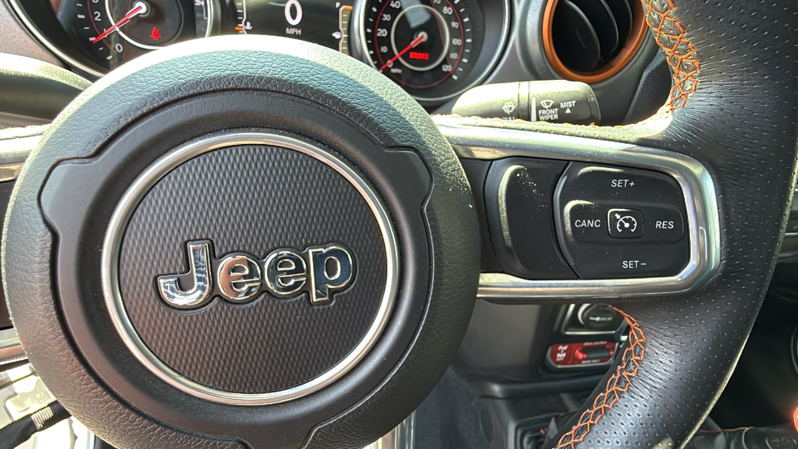 2022 Jeep Gladiator Mojave - Photo 21