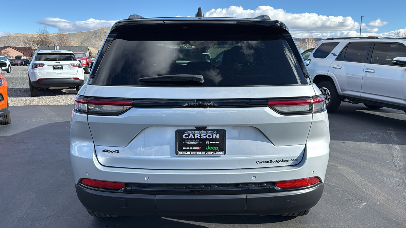 View vehicle photo 4