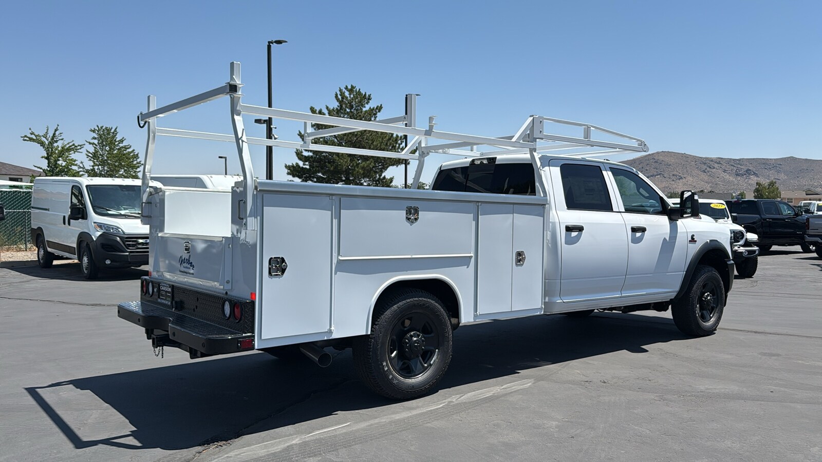 2025 Ram 3500 Tradesman photo 2