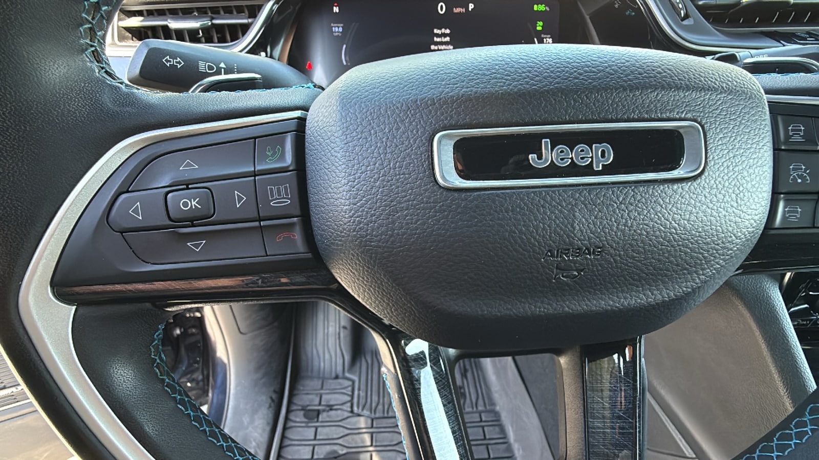 2023 Jeep Grand Cherokee Trailhawk 4xe - Photo 17