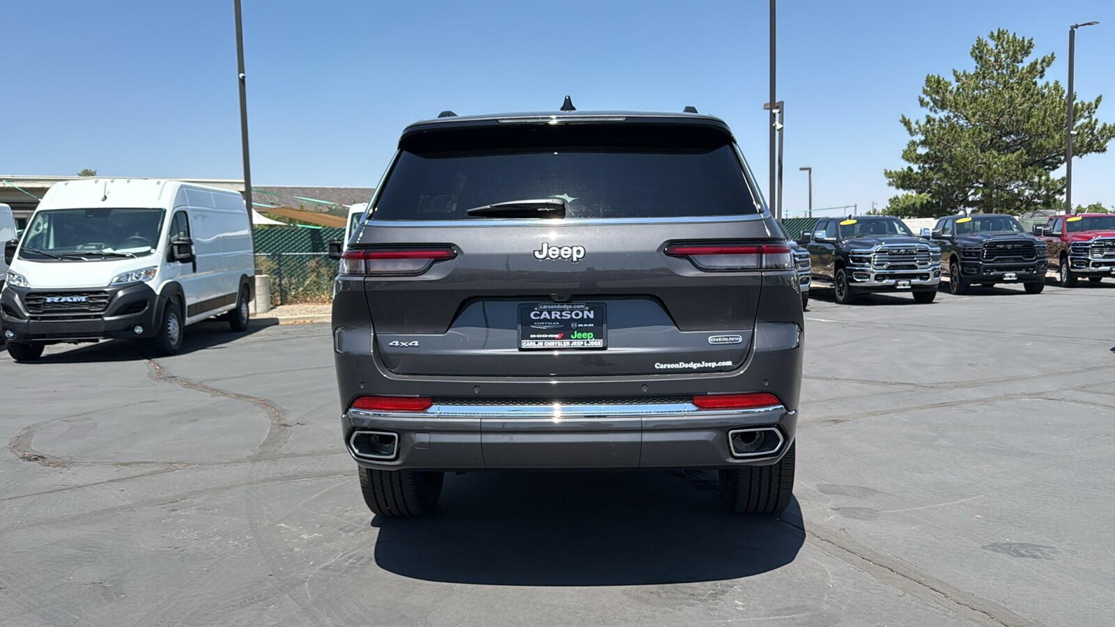 2025 Jeep Grand Cherokee Overland photo 4