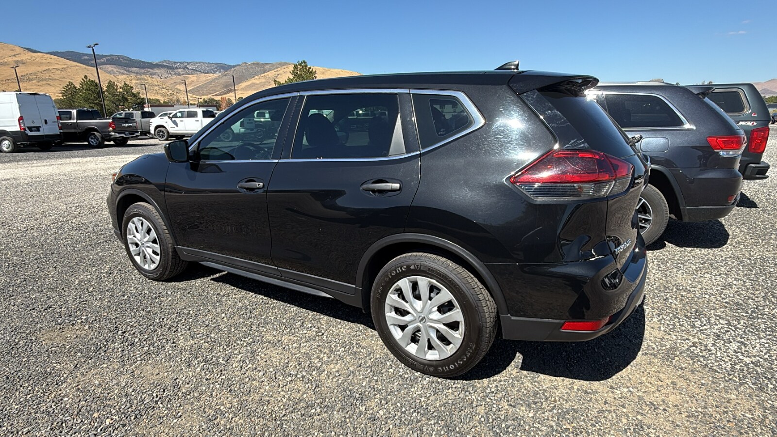 2020 Nissan Rogue S photo 4