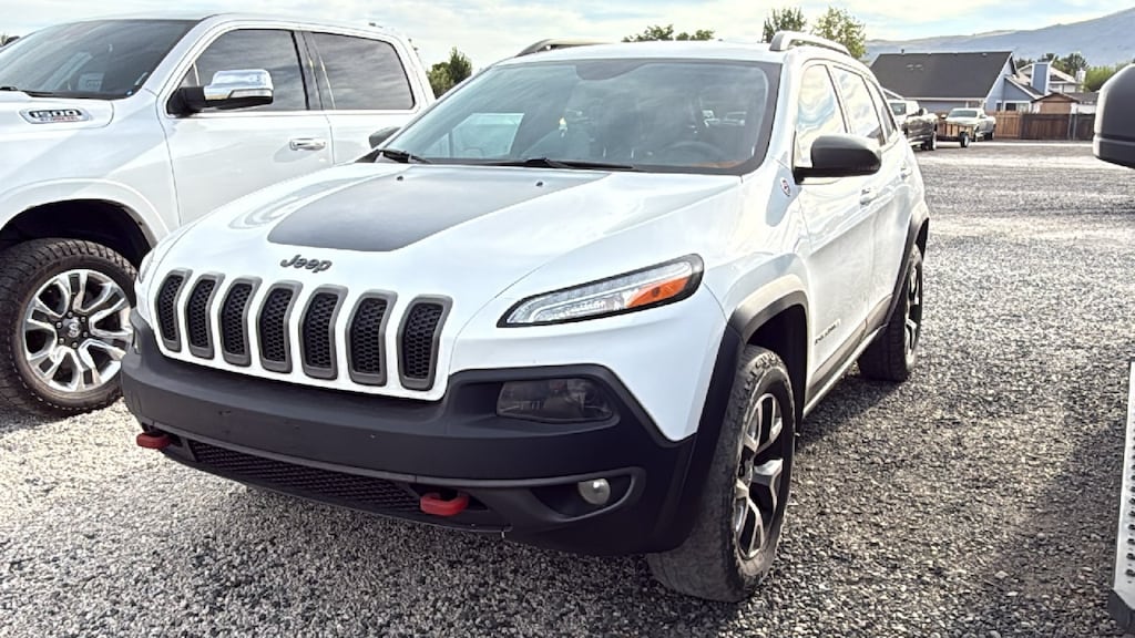 Used 2015 Jeep Cherokee Trailhawk 4x4 SUV