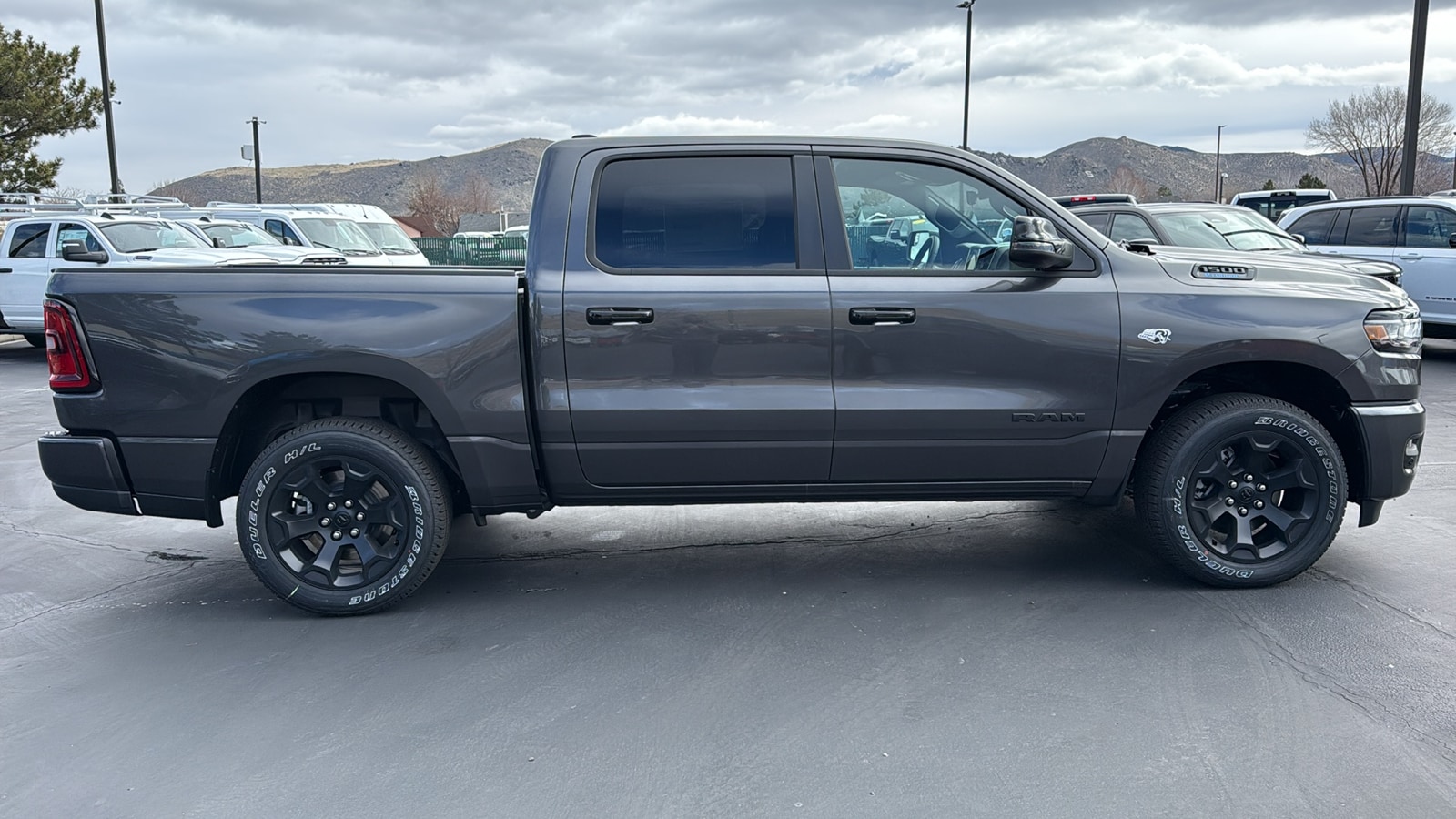 View vehicle photo 2