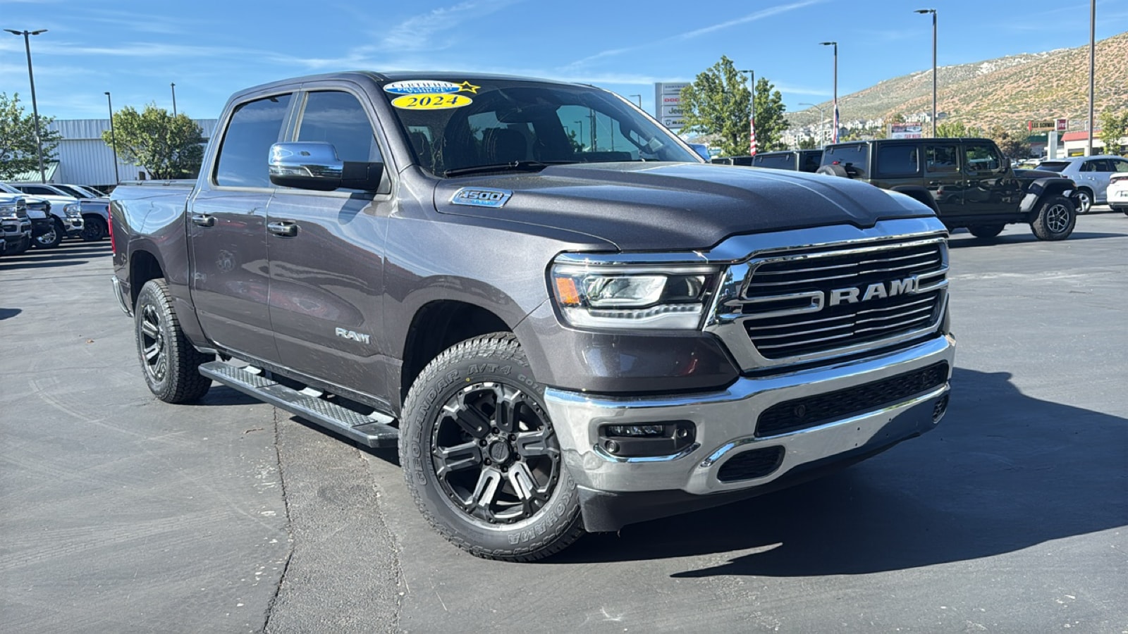 2024 RAM 1500 Laramie 4x4 Crew Cab 5'7's photo