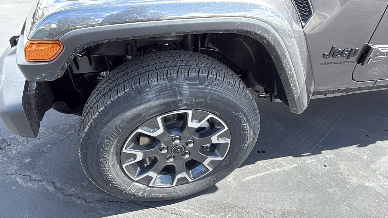 2025 Jeep Wrangler 4-Door Sahara - Photo 9