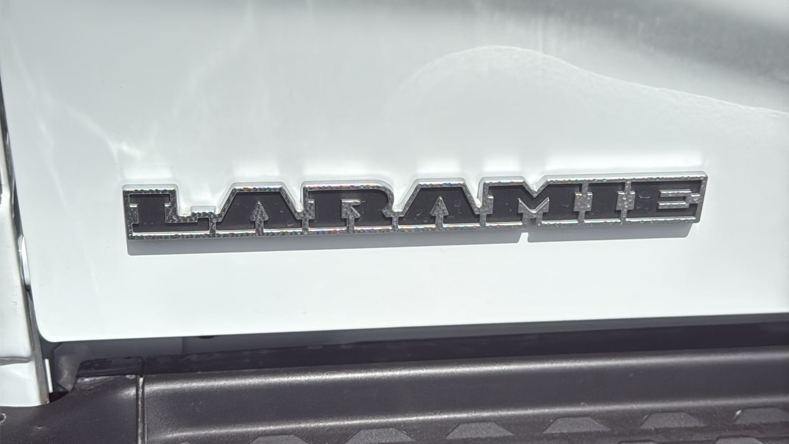 2026 RAM 3500 Laramie - Photo 28