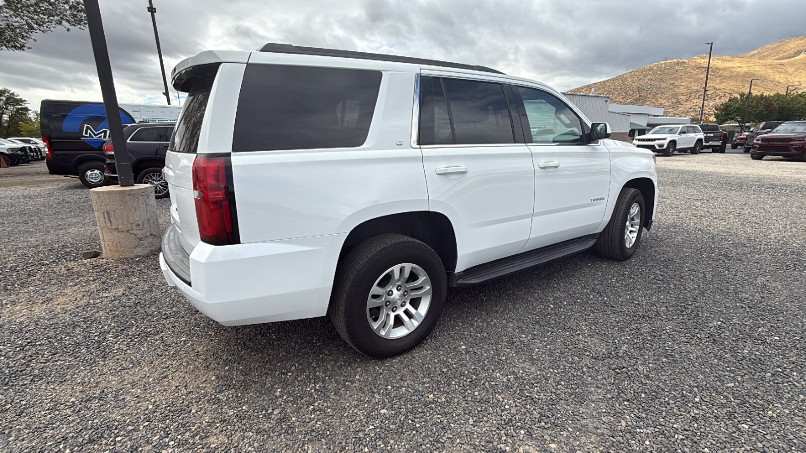 2018 Chevrolet Tahoe LT photo 3