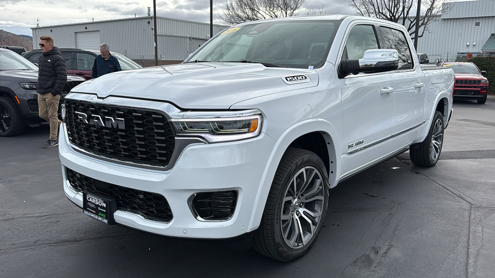 View vehicle photo 7