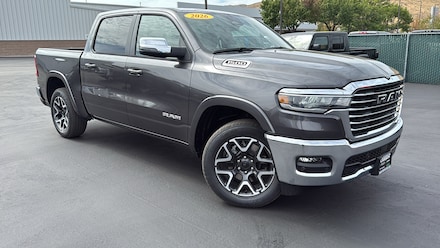 2026 Ram 1500 LARAMIE CREW CAB 4X4 5'7 BOX Pickup