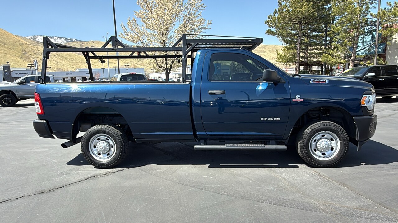 2022 Ram 2500 Tradesman photo 2