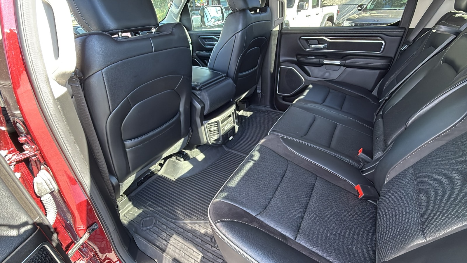 2022 RAM Ram 1500 Pickup Laramie - Photo 24