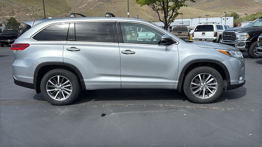 Used 2018 Toyota Highlander XLE V6 SUV