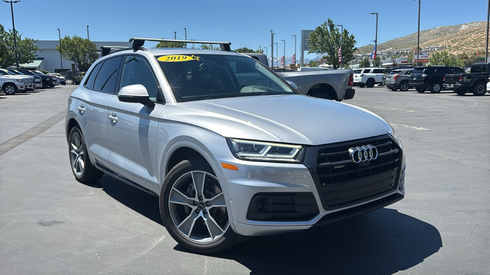 2019 Audi Q5 2.0T quattro S tronic Prestige's photo