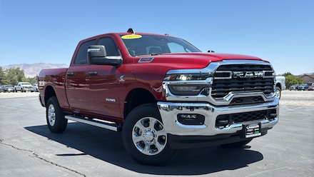 2025 Ram 2500 BIG HORN CREW CAB 4X4 6'4 BOX Pickup