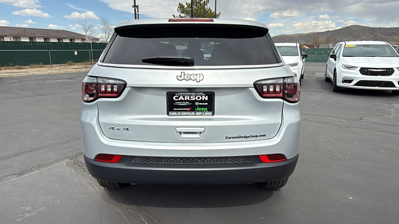 2025 Jeep Compass Sport photo 4