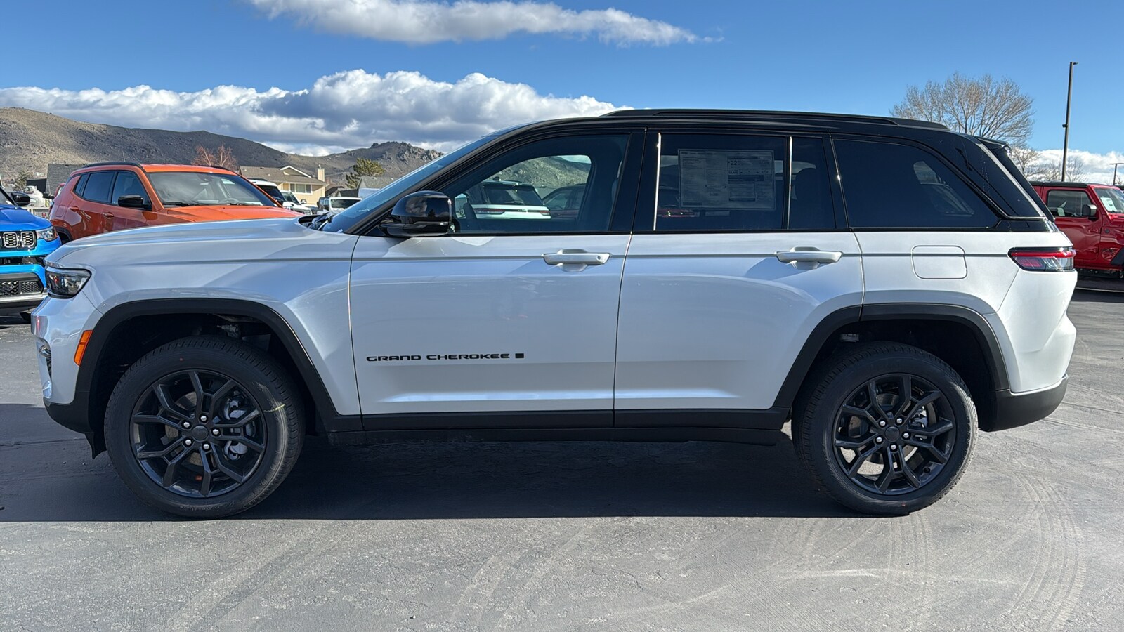 View vehicle photo 6