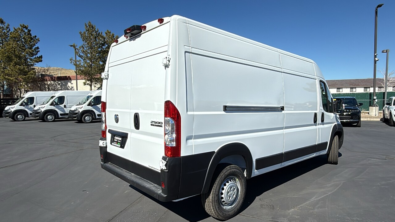 2025 Ram ProMaster 2500 photo 3
