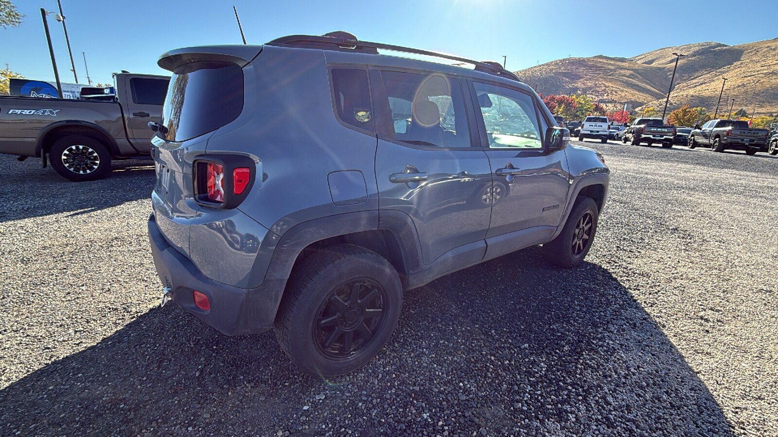 2018 Jeep Renegade Latitude North Edition photo 3