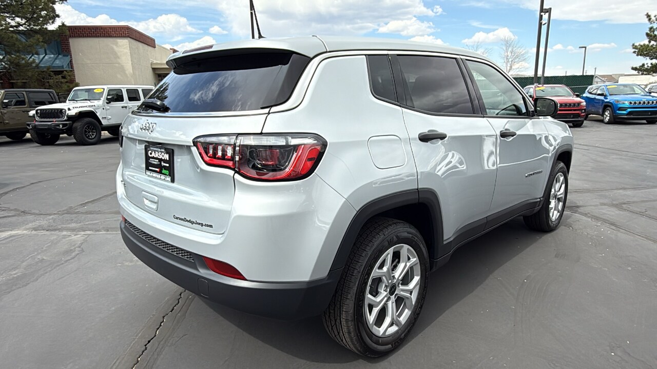 2025 Jeep Compass Sport photo 3