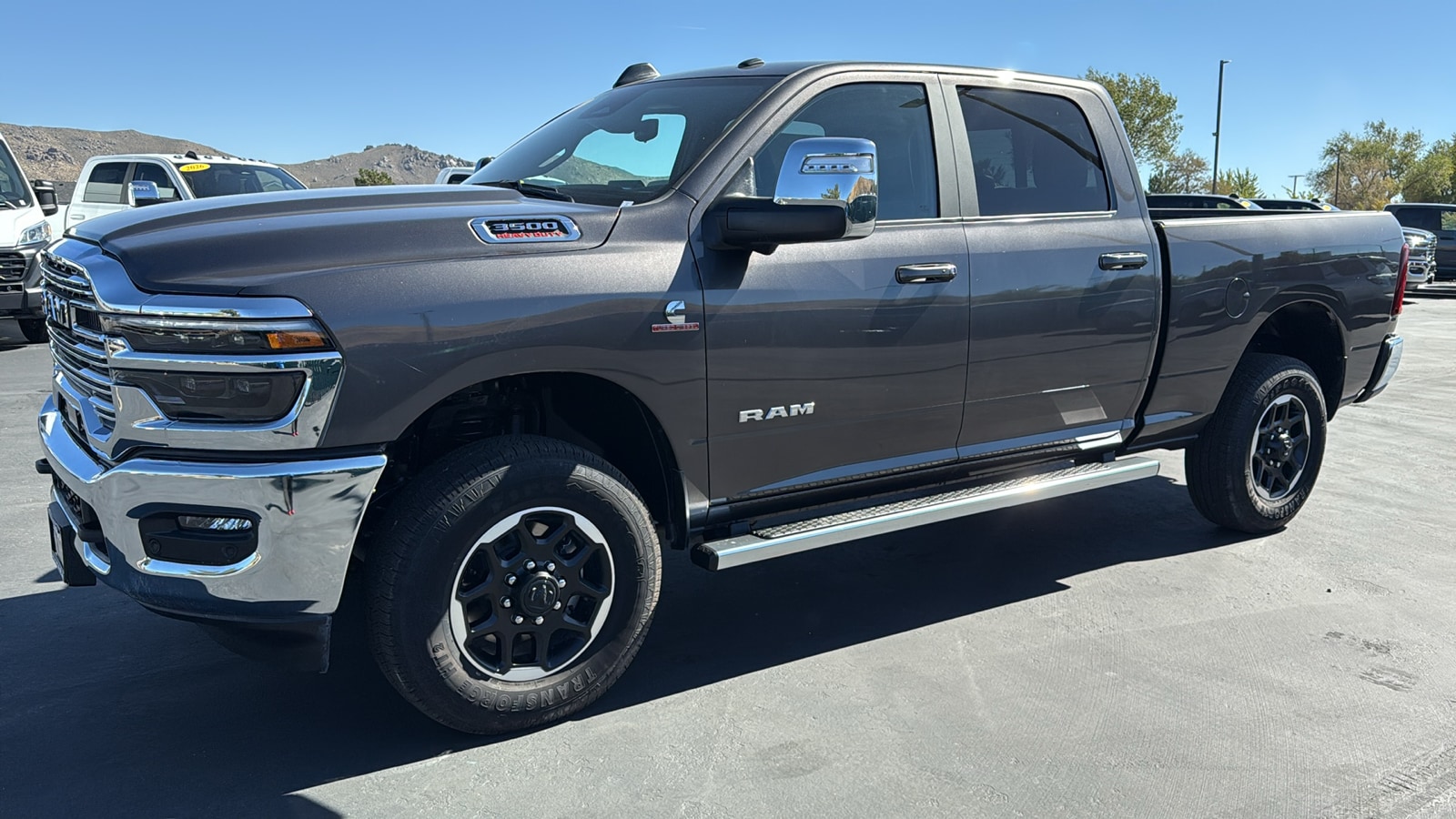 2026 RAM 3500 Laramie - Photo 7