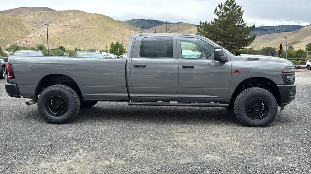 New 2026 Ram 3500 TRADESMAN CREW CAB 4X4 8' BOX Pickup