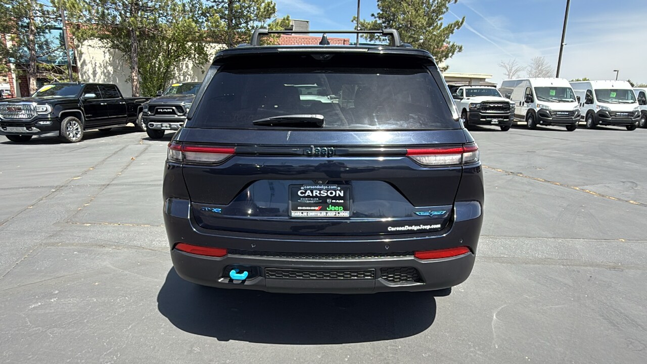 2023 Jeep Cherokee 4xe Trailhawk photo 4