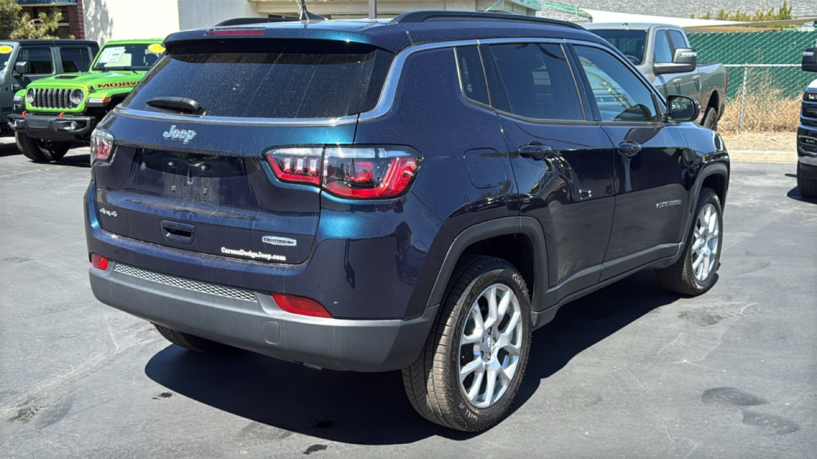 View vehicle photo 3