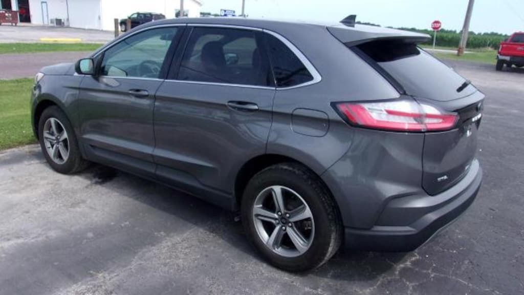 Used 2024 Ford Edge SEL SUV