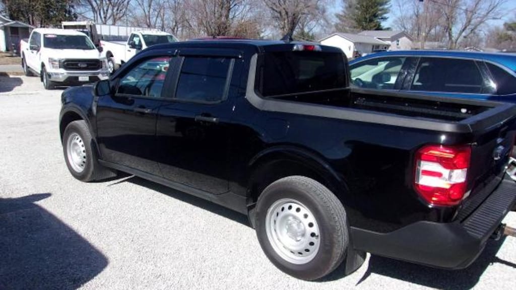Used 2024 Ford Maverick XL Crew Cab Short Bed Truck