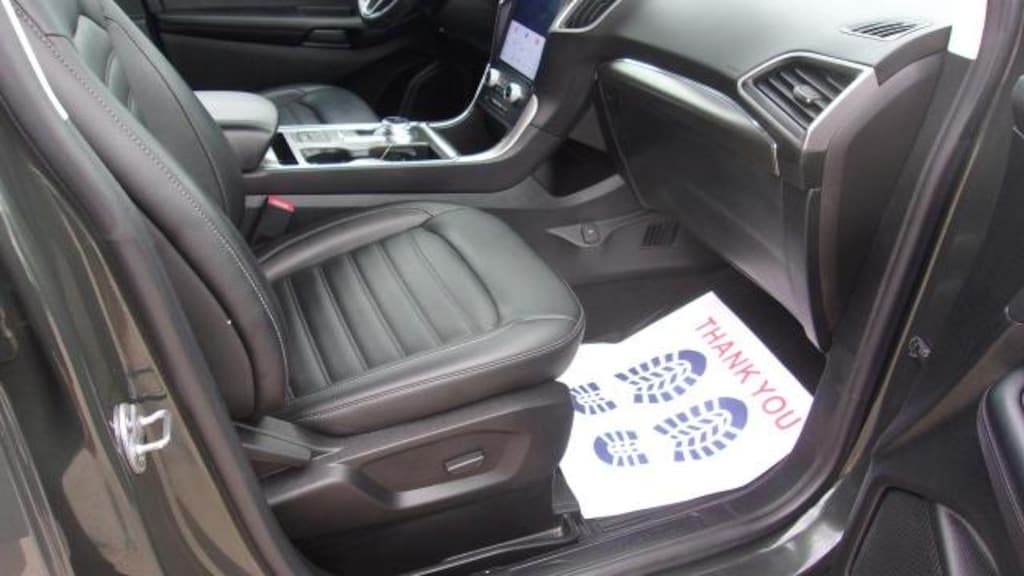 Used 2024 Ford Edge SEL SUV
