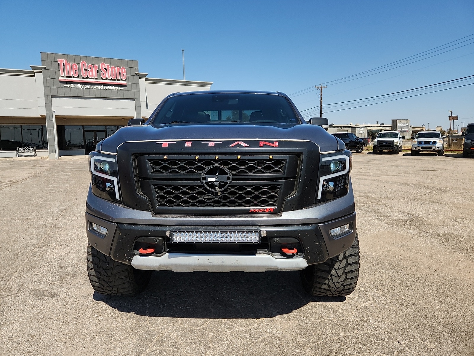 2023 Nissan Titan PRO-4X - Photo 8