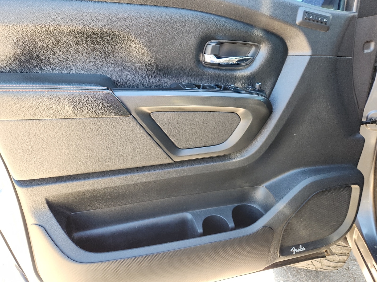 2023 Nissan Titan PRO-4X - Photo 15