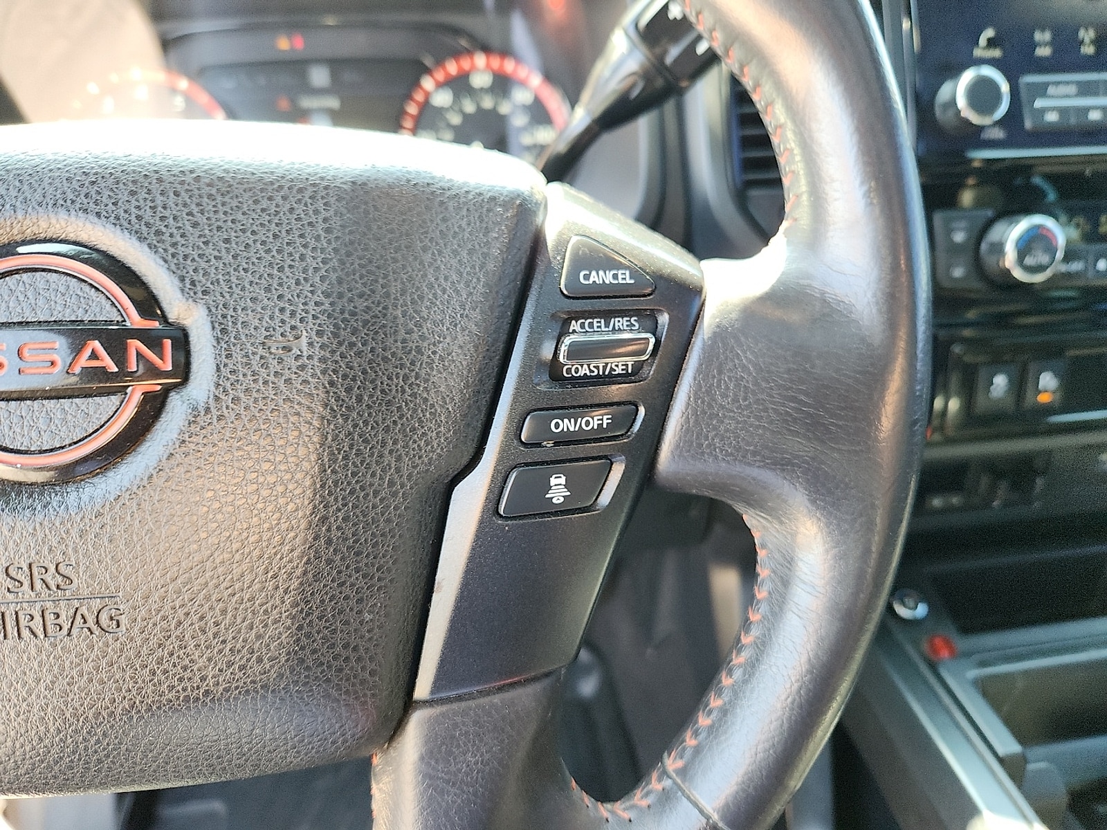 2023 Nissan Titan PRO-4X - Photo 24