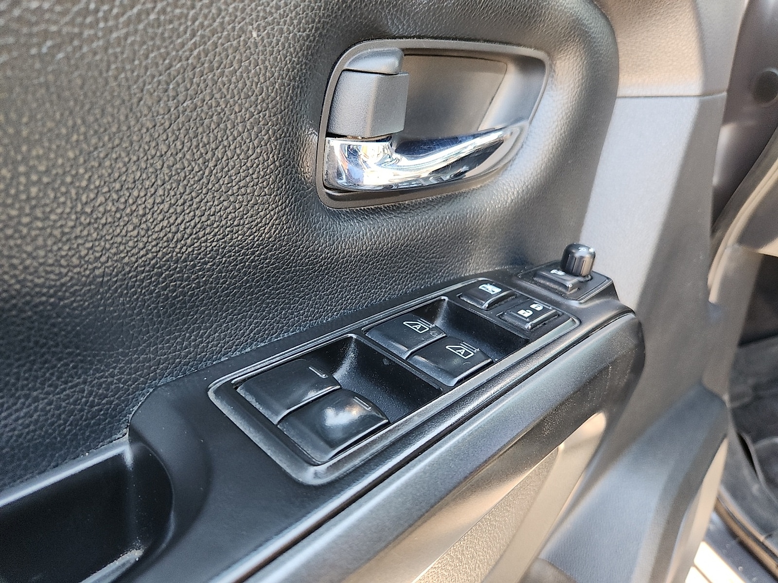 2023 Nissan Titan PRO-4X - Photo 16