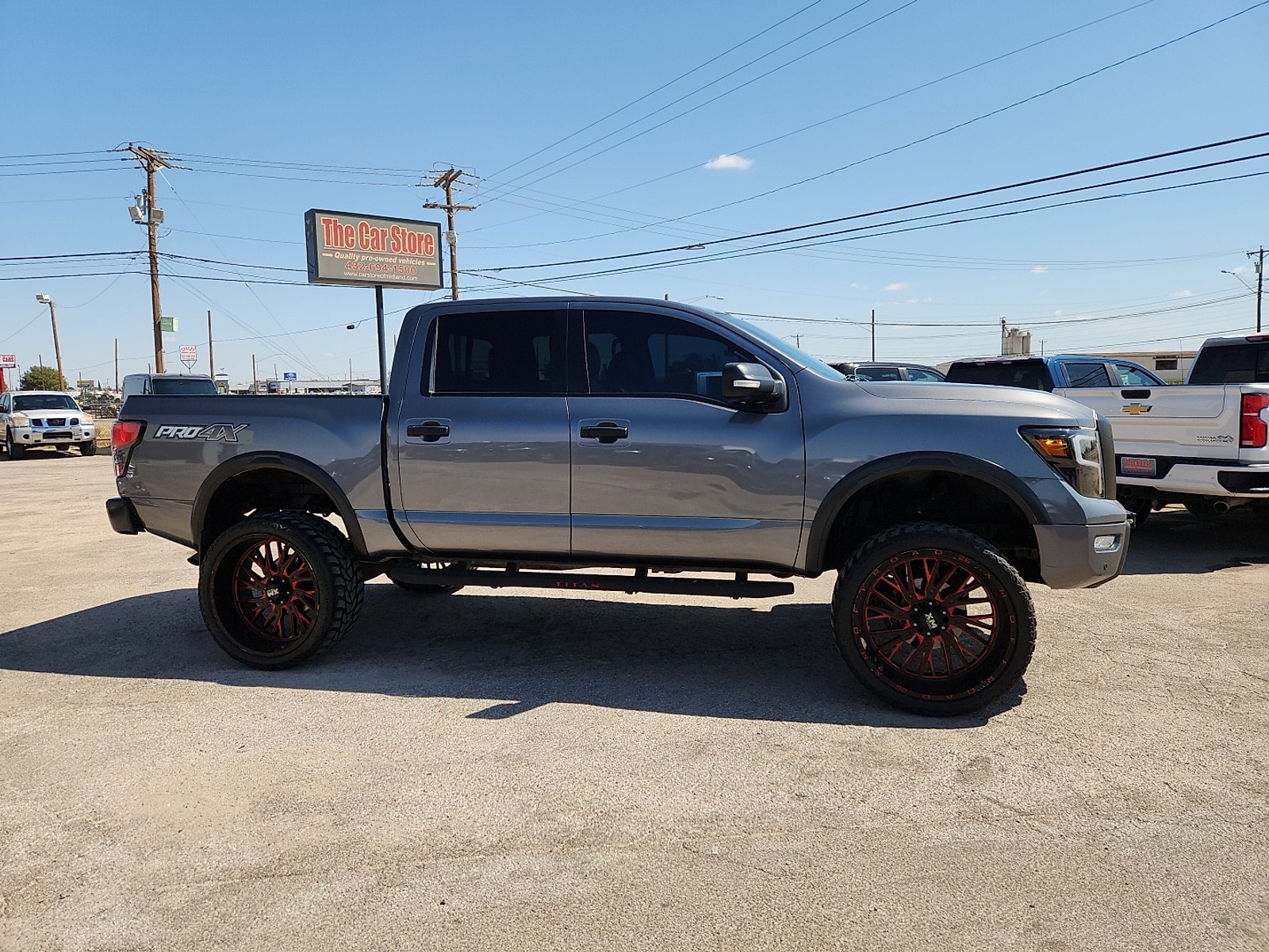 2023 Nissan Titan PRO-4X - Photo 6