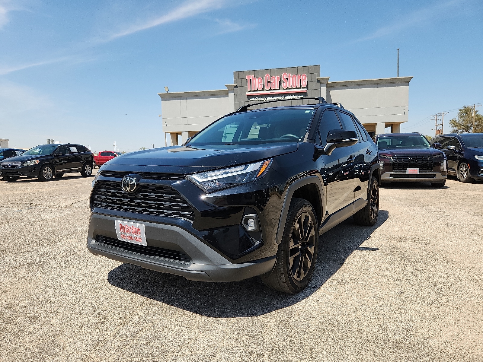 2022 Toyota RAV4 XLE Premium's photo