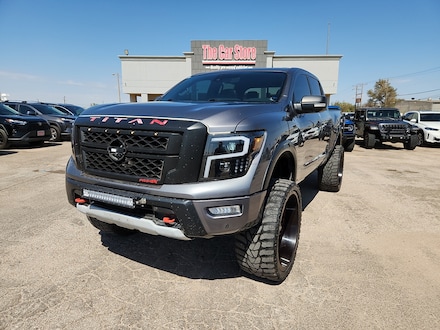 2023 Nissan Titan Crew Cab PRO-4X 4x4