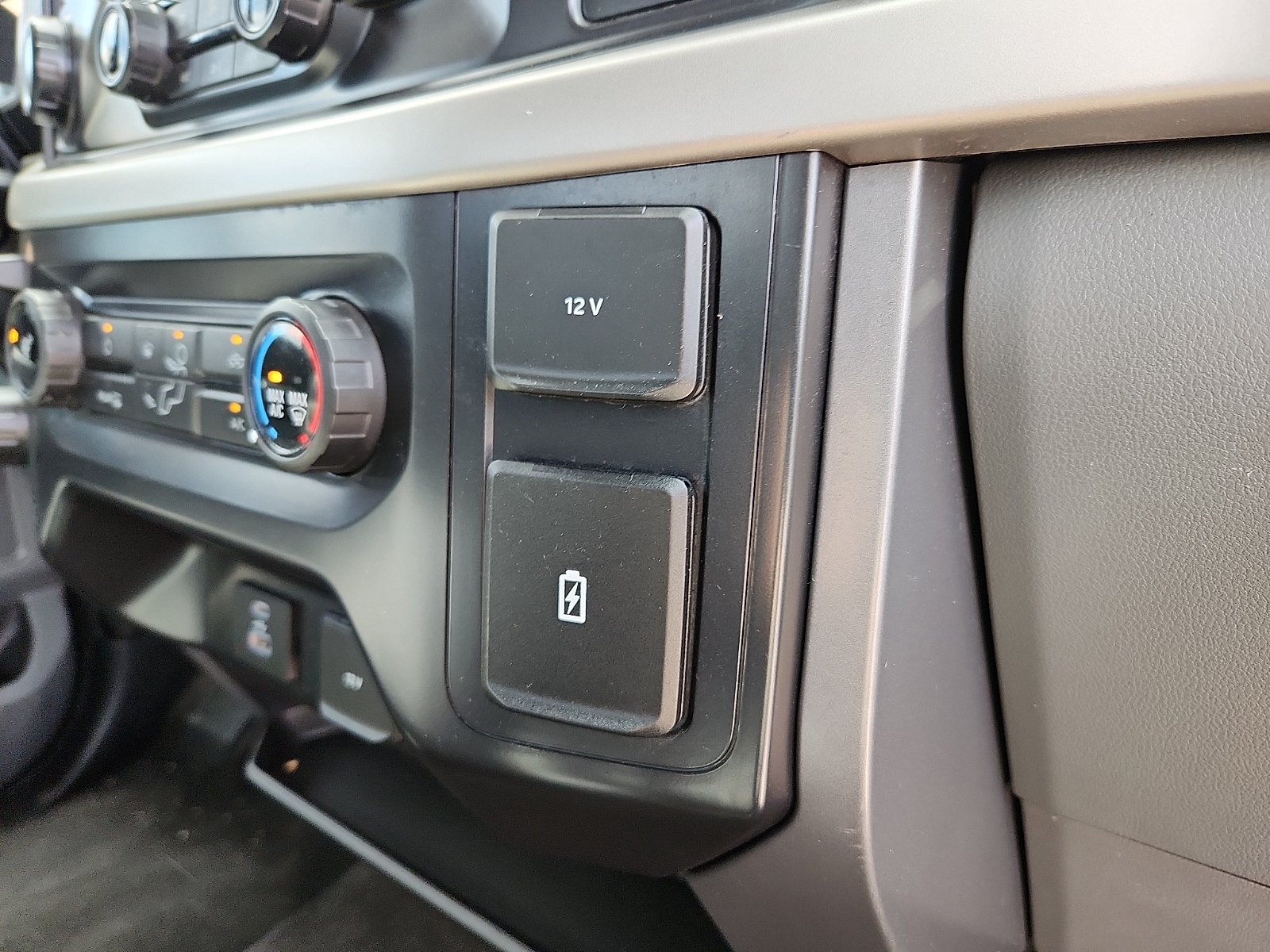 2021 Ford F-150 XLT - Photo 18