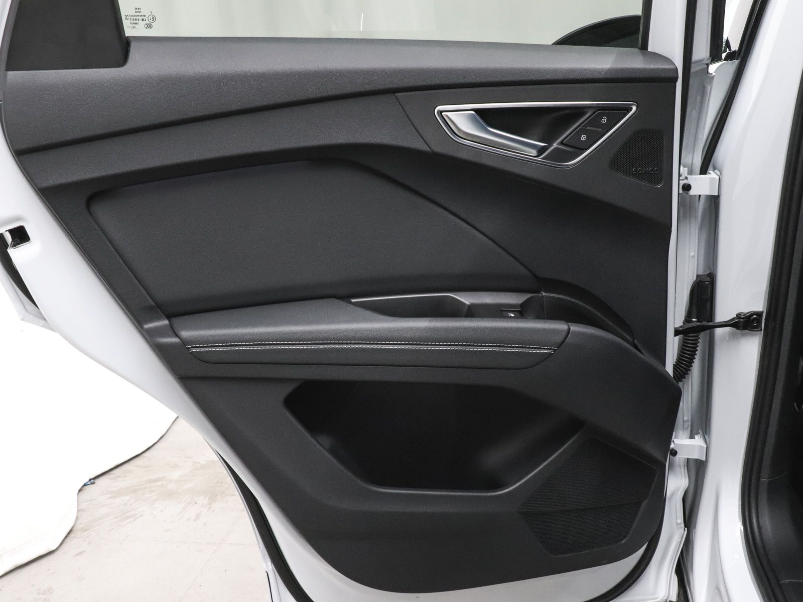 2025 Audi Q4 e-tron Premium Plus - Photo 11