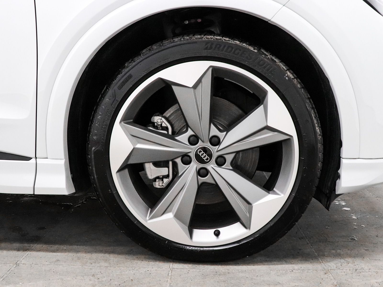 2025 Audi Q4 e-tron Premium Plus - Photo 18